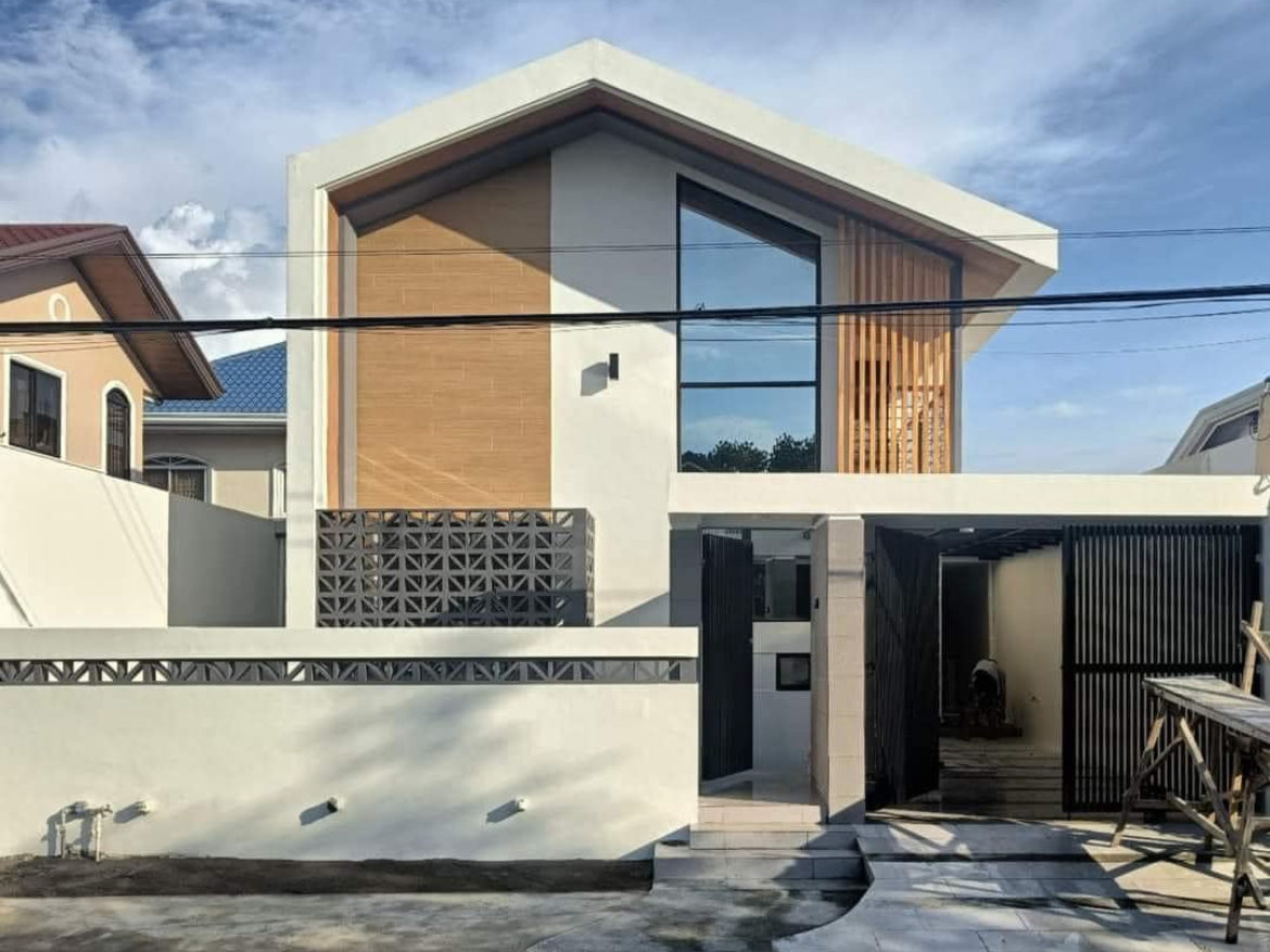 Luxurious Brand New House and Lot near SM Telabastagan